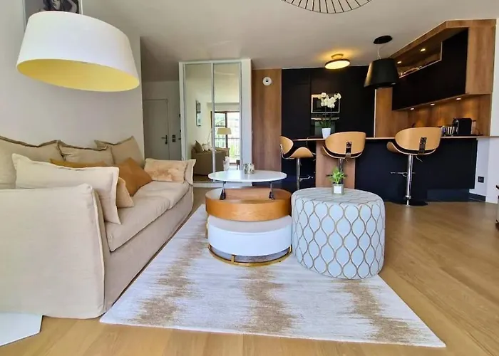 Sublime Appartement 4 Etoiles Neuf T3 Aputeaux 61M2 Proche La Defense, 10M2 De Terrasse Avec Magnifique Vue