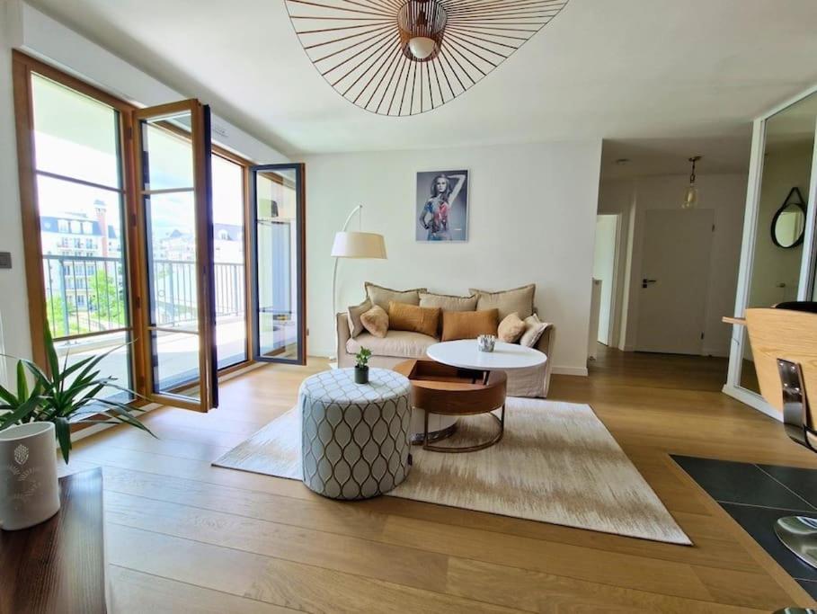 Sublime 4 Etoiles Neuf T3 Aputeaux 61m2 Proche La Defense, 10m2 De Terrasse Avec Magnifique Vue * Puteaux
